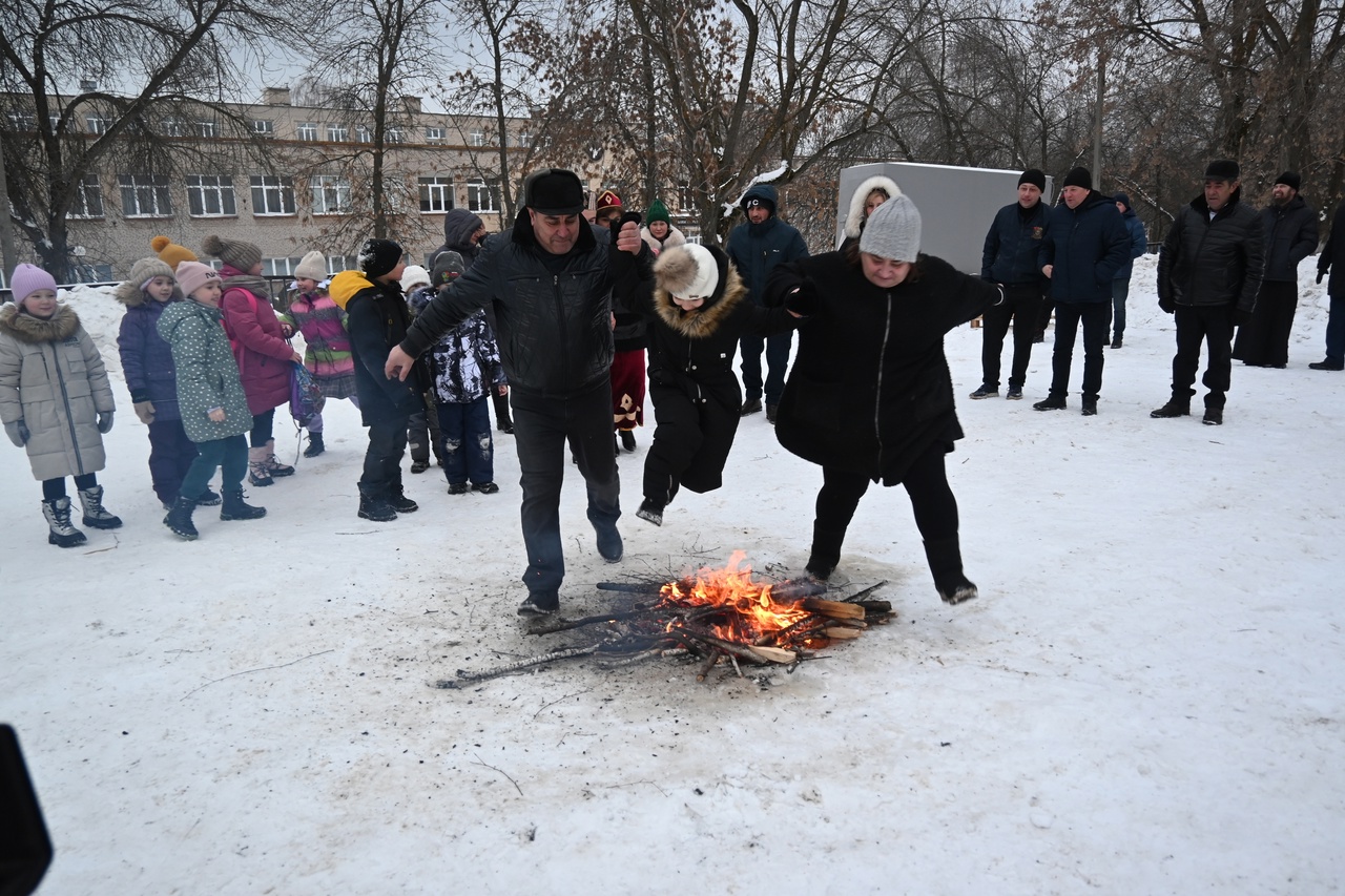 В Нижнекамске отметили армянский праздник «Терендез» — МУНИЦИПАЛЬНОЕ  АВТОНОМНОЕ УЧРЕЖДЕНИЕ «ДОМ ДРУЖБЫ НАРОДОВ» НИЖНЕКАМСКОГО МУНИЦИПАЛЬНОГО  РАЙОНА