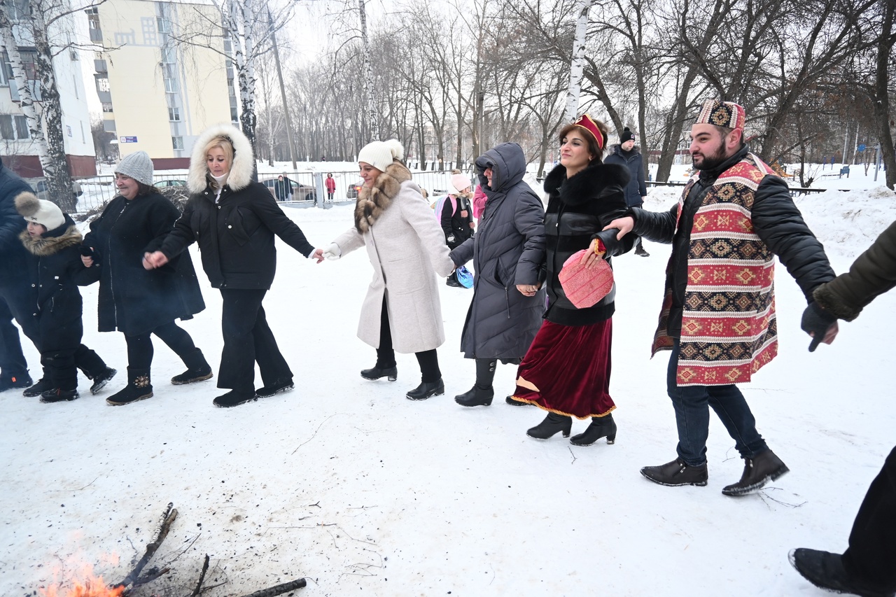 В Нижнекамске отметили армянский праздник «Терендез» — МУНИЦИПАЛЬНОЕ  АВТОНОМНОЕ УЧРЕЖДЕНИЕ «ДОМ ДРУЖБЫ НАРОДОВ» НИЖНЕКАМСКОГО МУНИЦИПАЛЬНОГО  РАЙОНА